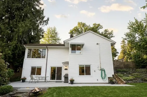 790 15th Street, West Vancouver For Sale - image 2