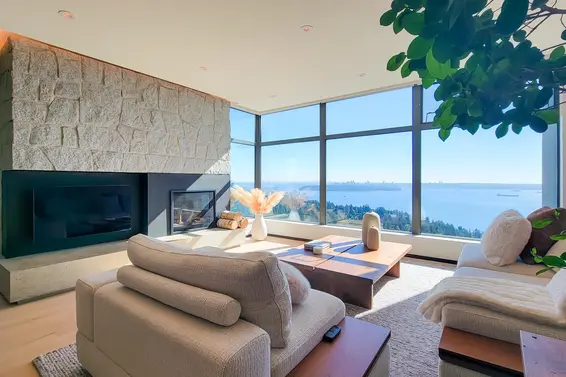 1201 3315 Cypress Place, West Vancouver