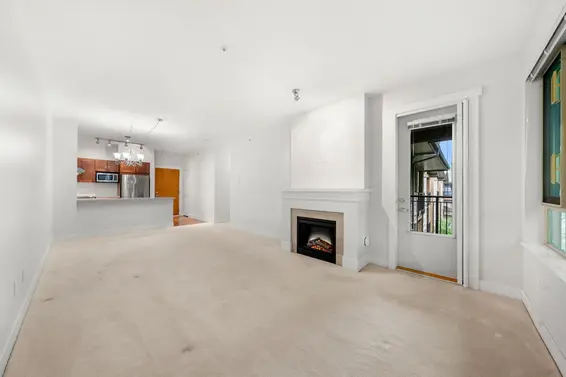 419 1111 East 27th Street, North Vancouver For Sale - image 2