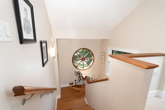 2643 Panorama Drive, North Vancouver For Sale - image 15