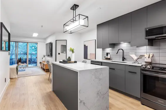 232 1633 Mackay Avenue, North Vancouver