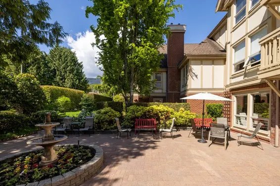 104 843 22nd Street, West Vancouver For Sale - image 7