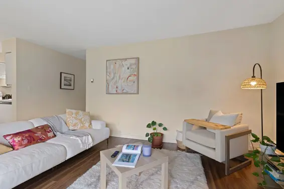 305 175 East 4th Street, North Vancouver For Sale - image 3