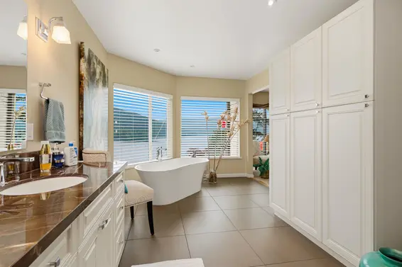 1584 Look Out Point, North Vancouver For Sale - image 15