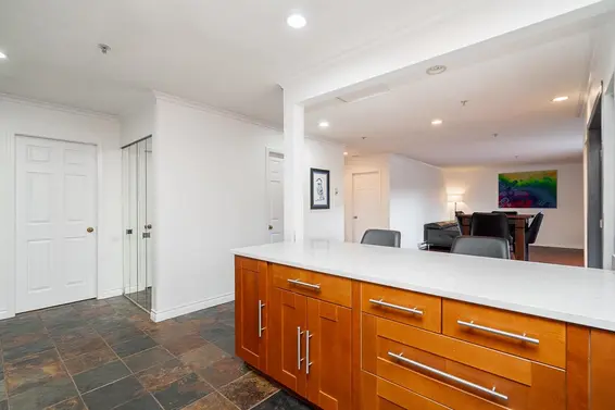 405 1000 Bowron Court, North Vancouver For Sale - image 10