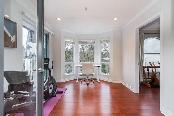 405 1000 Bowron Court, North Vancouver For Sale - image 17