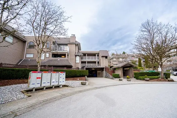 405 1000 Bowron Court, North Vancouver For Sale - image 3