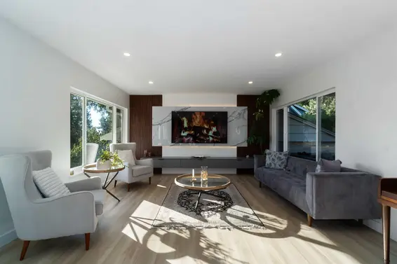 3837 Sunnycrest Drive, North Vancouver For Sale - image 13