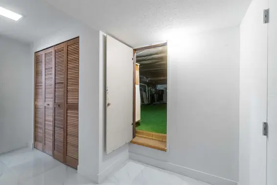 3837 Sunnycrest Drive, North Vancouver For Sale - image 32