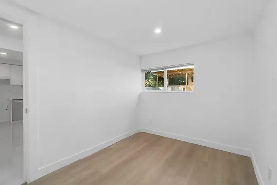 3837 Sunnycrest Drive, North Vancouver For Sale - image 33