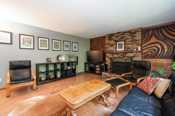 3875 Regent Avenue, North Vancouver For Sale - image 3