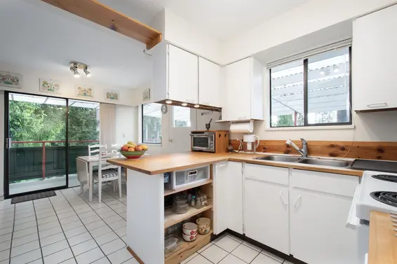 3875 Regent Avenue, North Vancouver For Sale - image 9