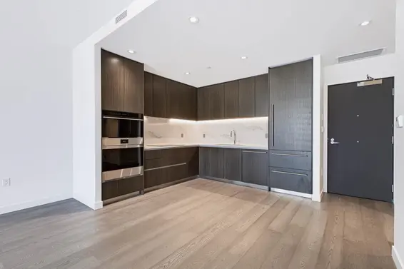 704 777 Harbour Way, Vancouver For Sale - image 9