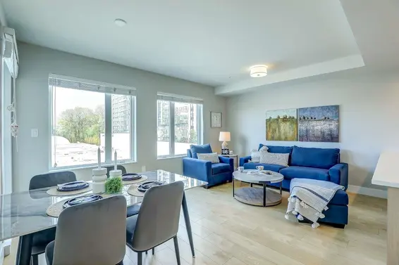 413 1496 Charlotte Road, Vancouver For Sale - image 8