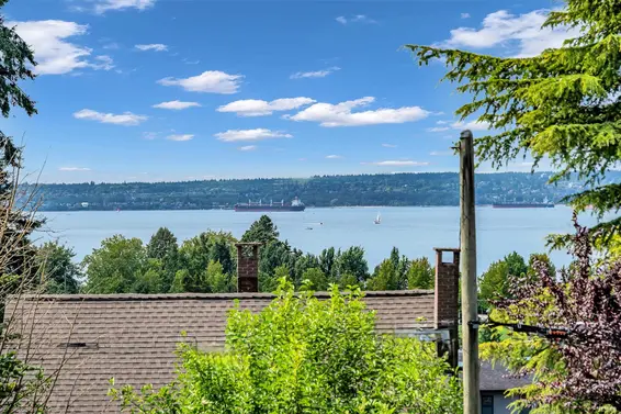 1123 Keith Road, West Vancouver For Sale - image 29