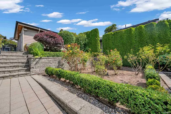 1123 Keith Road, West Vancouver For Sale - image 32