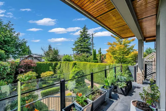 1123 Keith Road, West Vancouver For Sale - image 35