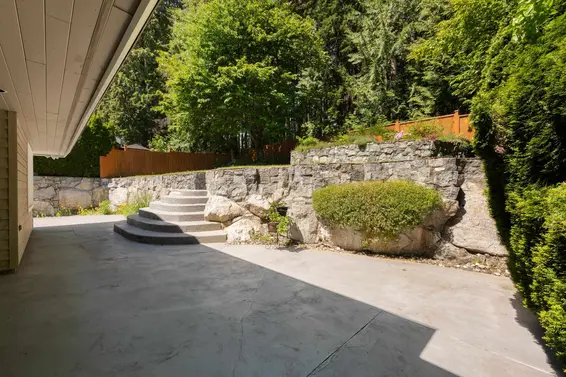 772 Regal Crescent, North Vancouver For Sale - image 34