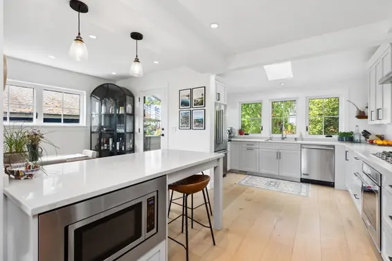 230 East 28 Street, North Vancouver For Sale - image 14