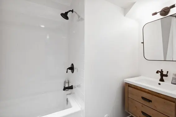 230 East 28 Street, North Vancouver For Sale - image 37