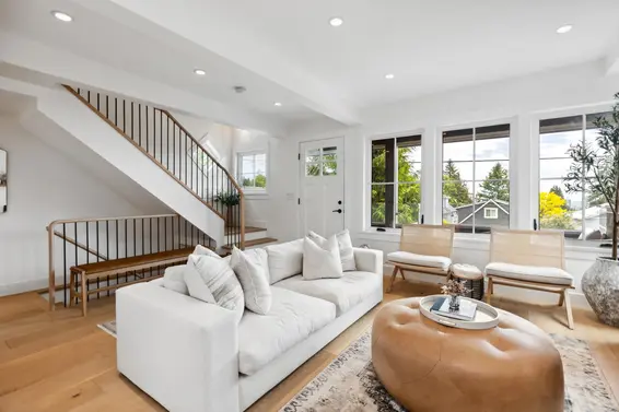 230 East 28 Street, North Vancouver For Sale - image 6