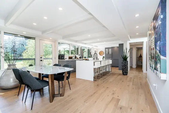 6070 Marine Drive, West Vancouver