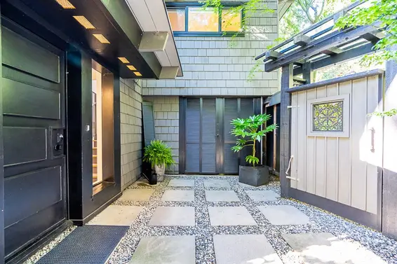 6070 Marine Drive, West Vancouver For Sale - image 19
