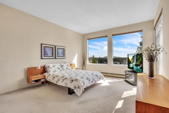 531 Tempe Crescent, North Vancouver For Sale - image 30