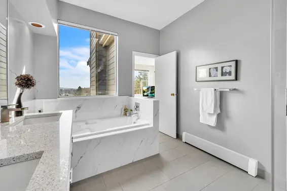 531 Tempe Crescent, North Vancouver For Sale - image 35