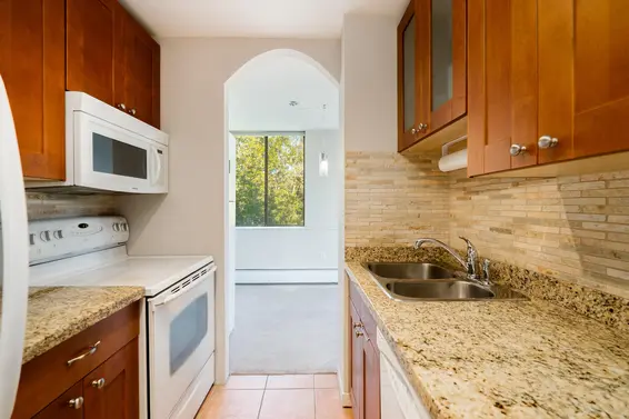 1404 2008 Fullerton Avenue, North Vancouver For Sale - image 4