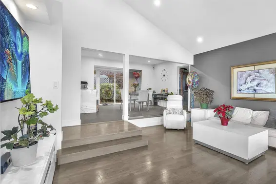 1135 Groveland Court, West Vancouver For Sale - image 19