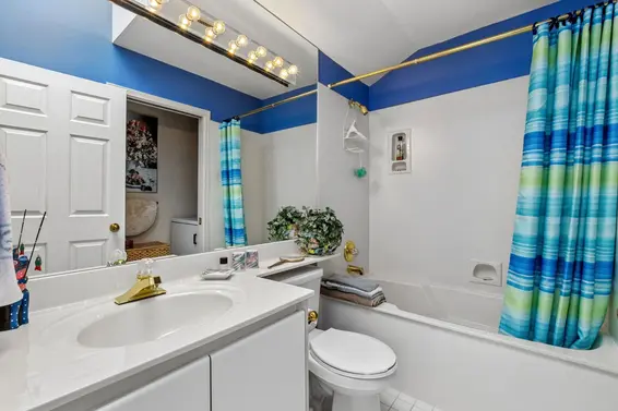 5180 Meadfeild Road, West Vancouver For Sale - image 16