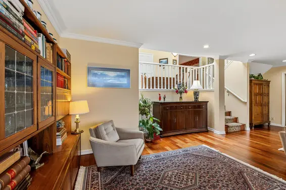 5180 Meadfeild Road, West Vancouver For Sale - image 5