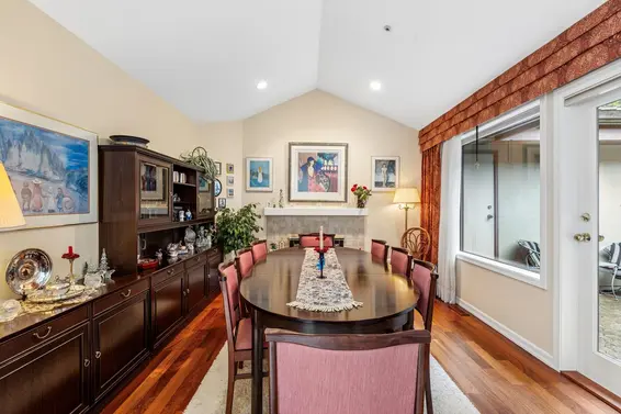 5180 Meadfeild Road, West Vancouver For Sale - image 8