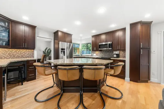1216 Plateau Drive, North Vancouver For Sale - image 12