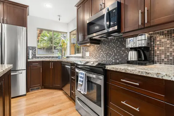 1216 Plateau Drive, North Vancouver For Sale - image 15