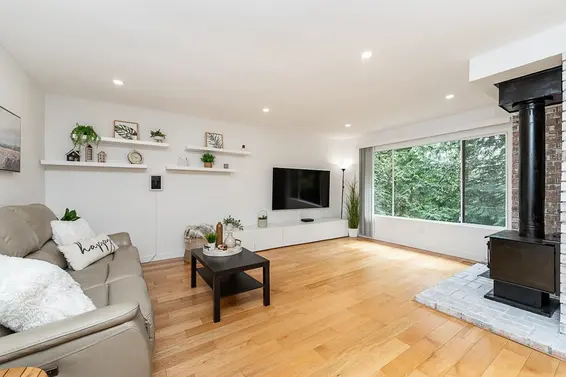 3398 William Avenue, North Vancouver For Sale - image 3