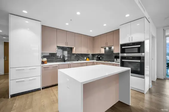 203 1632 Lions Gate Lane, North Vancouver For Sale - image 2