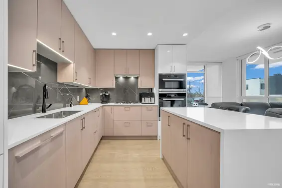 203 1632 Lions Gate Lane, North Vancouver For Sale - image 4