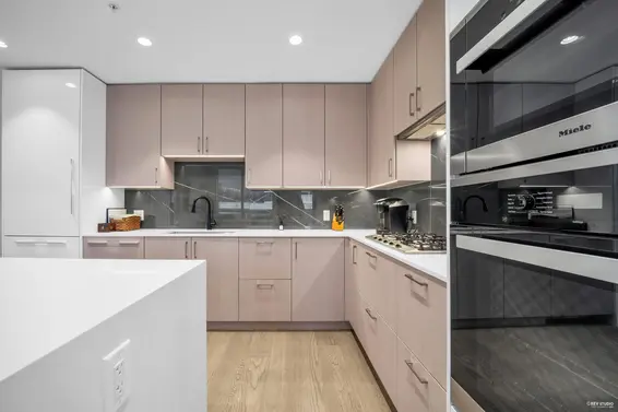 203 1632 Lions Gate Lane, North Vancouver For Sale - image 5