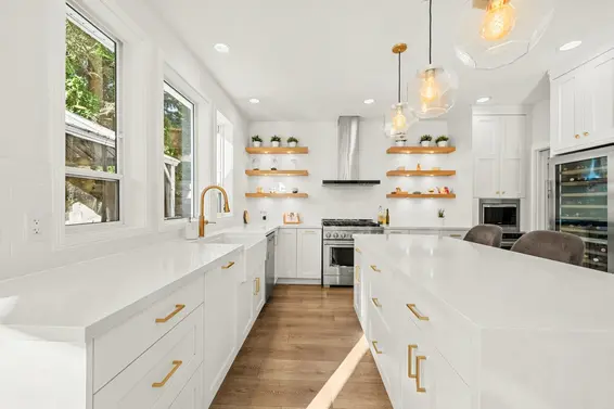 1725 Orkney Place, North Vancouver For Sale - image 11