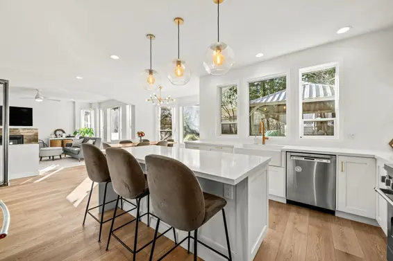 1725 Orkney Place, North Vancouver For Sale - image 12