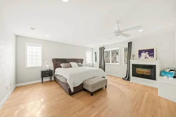 1725 Orkney Place, North Vancouver For Sale - image 17