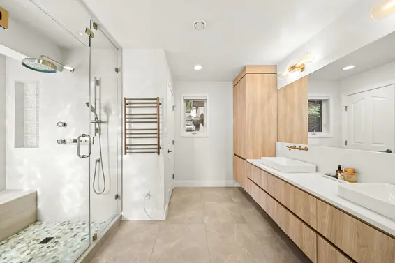 1725 Orkney Place, North Vancouver For Sale - image 19