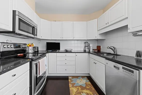 402 2271 Bellevue Avenue, West Vancouver For Sale - image 21