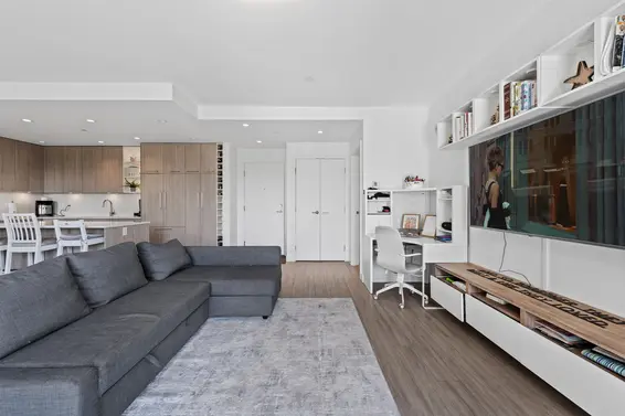 306 707 East 3rd Street, North Vancouver For Sale - image 2