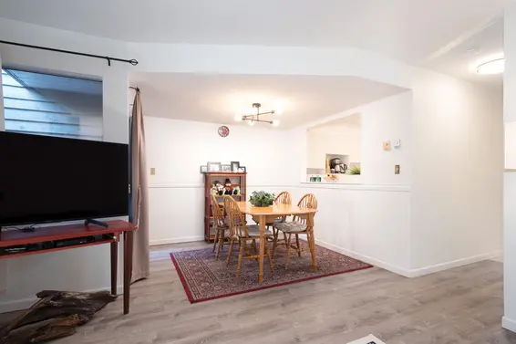 10 815 Tobruck Avenue, North Vancouver For Sale - image 11