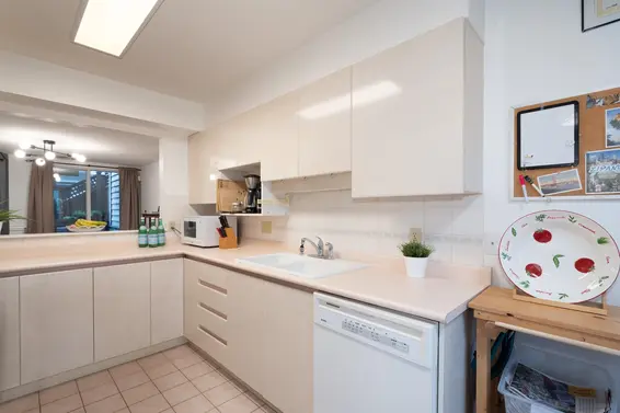 10 815 Tobruck Avenue, North Vancouver For Sale - image 15