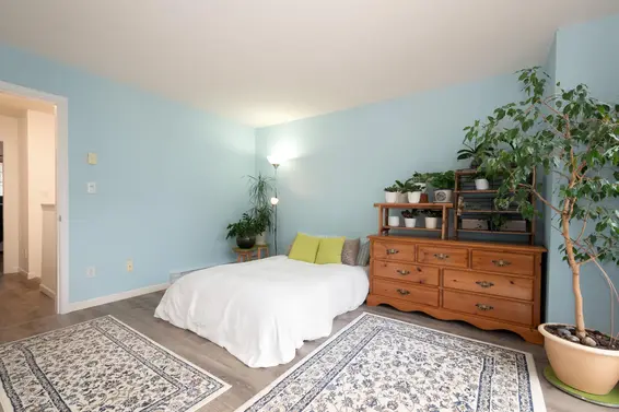 10 815 Tobruck Avenue, North Vancouver For Sale - image 25