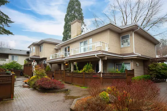 10 815 Tobruck Avenue, North Vancouver For Sale - image 40